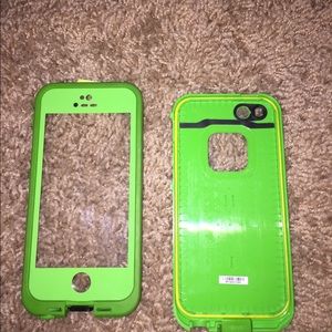 iPhone 5/5s life proof case