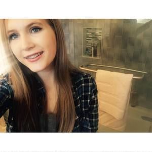 Meet your Posher, Olivia