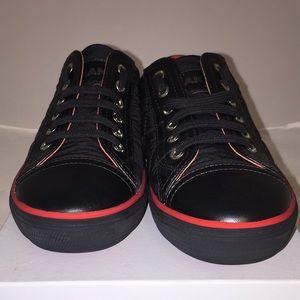 Chanel sneaker
