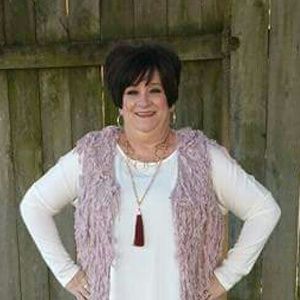 Meet your Posher, Traci