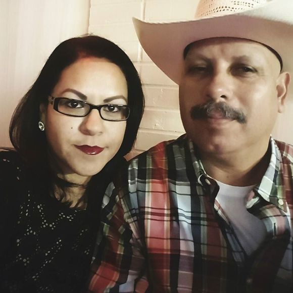 Meet your Posher, Dora alicia