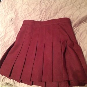 Burgundy tennis skirt American apparel