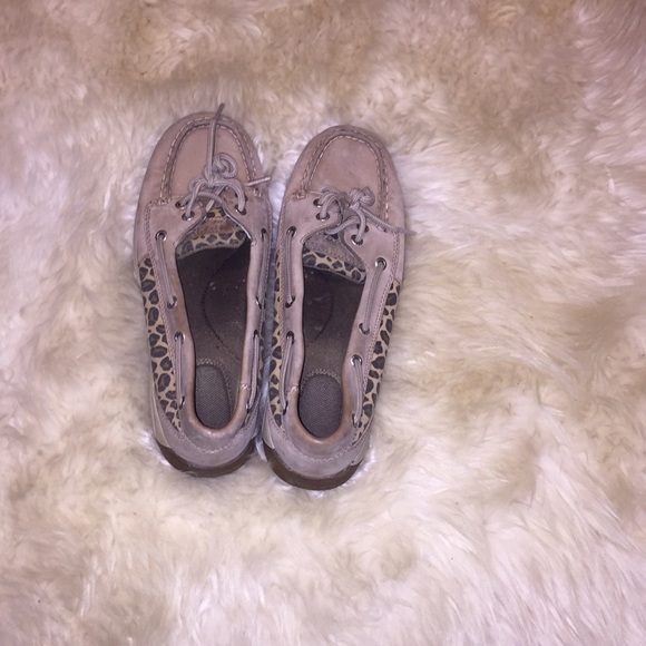 Leopard print sperrys