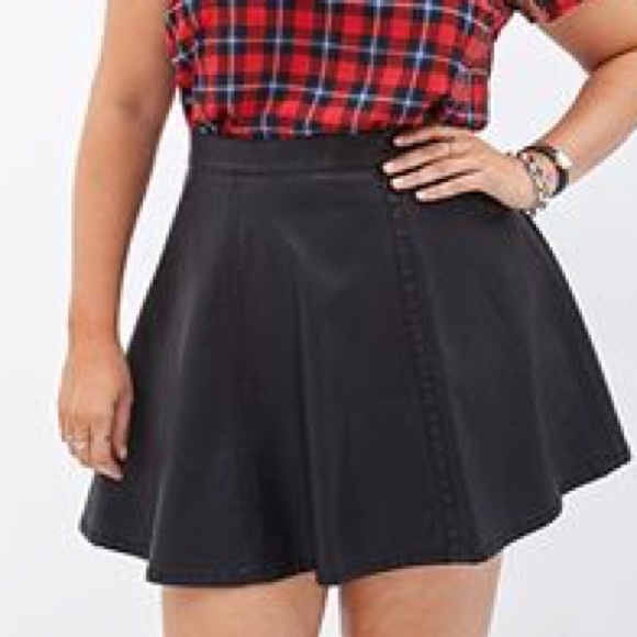 Forever 21 Dresses & Skirts - Faux leather Skirt