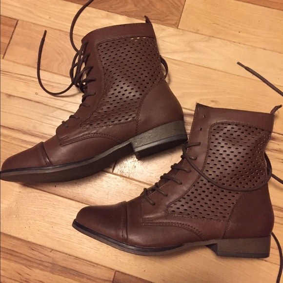 Size 10 Madden Girl boots