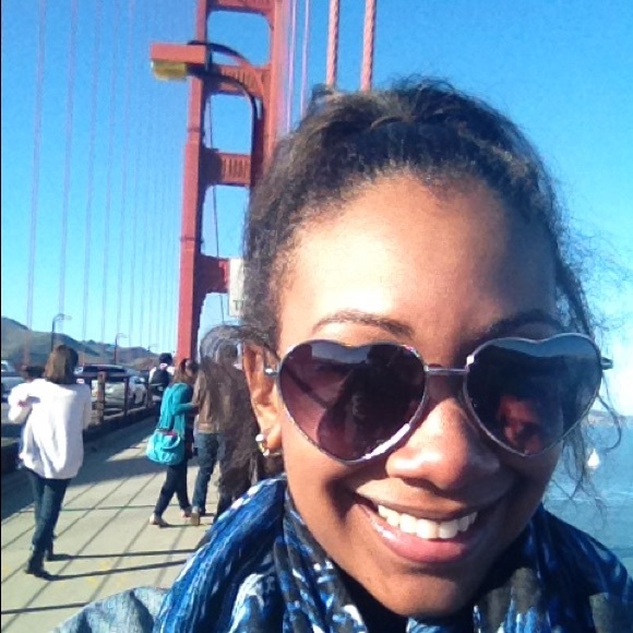 Meet your Posher, Desiree