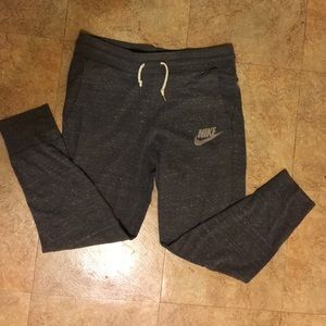 Nike joggers(ON HOLD)