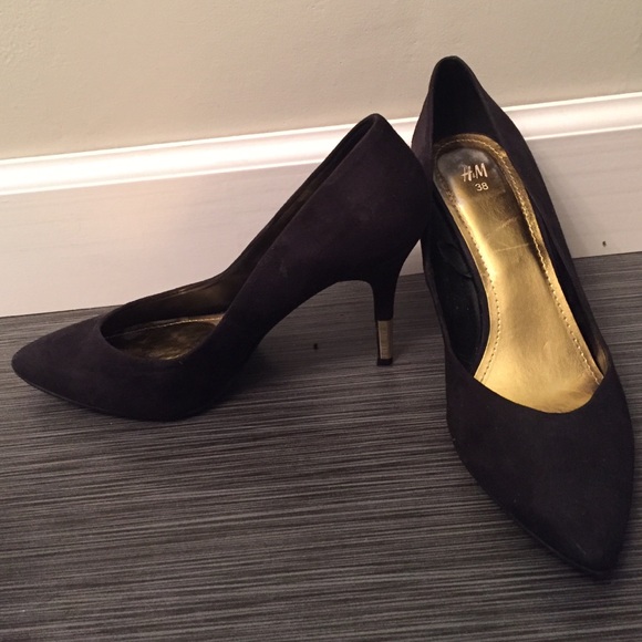 Black h&m pumps