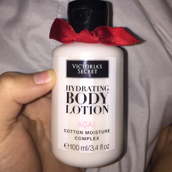 VS LOTION BOTTLE
