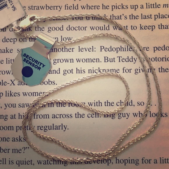 BUNDLE: Sterling silver chain & Seashell necklace