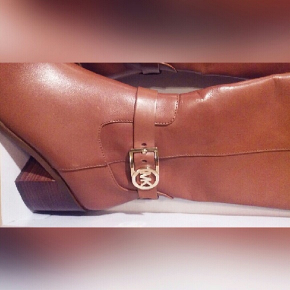 Michael Kors New In Box Bryce style boot (7)