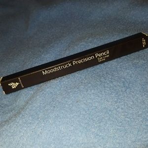 BNIB younique eye liner (white) Pristine