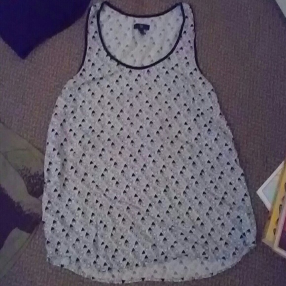 Triangle Pattern Tank