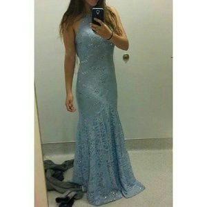 Beautiful prom dress!