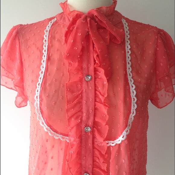 Peachy button up blouse with bow - Picture 2 of 4