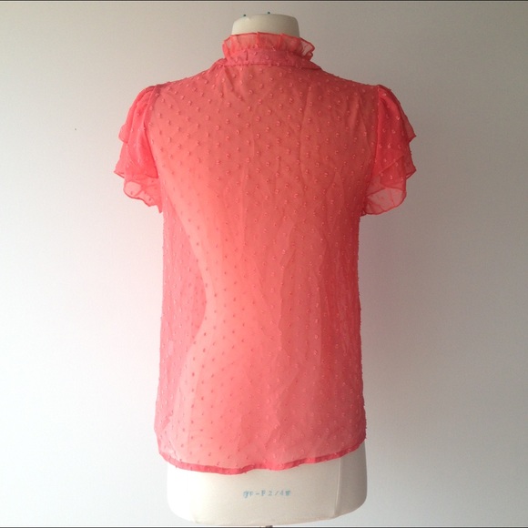 Peachy button up blouse with bow - Picture 4 of 4