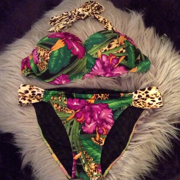 Two piece bikini push up bra top 👙