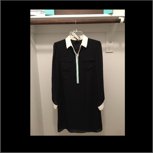 35 inches long..Classy Navy Shift Dress❤️