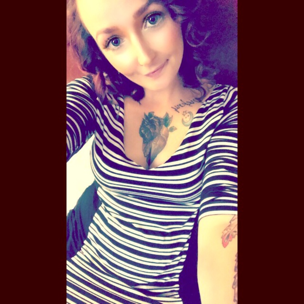 Meet your Posher, Kayla