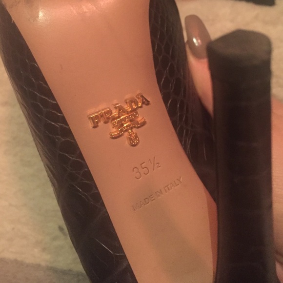 Prada Snake Skin Heels - Picture 3 of 3