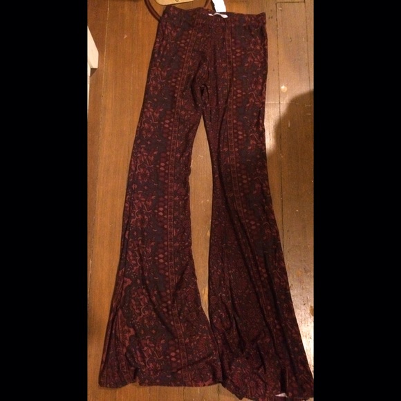 Novella Royale Janis Bells Oxblood Chantilly - Picture 4 of 4