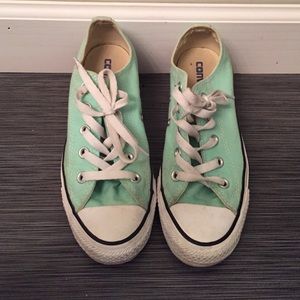 Mint converse