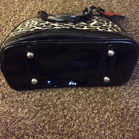 Hello Kitty Large Cheetah Tote Purse - Picture 4 of 4