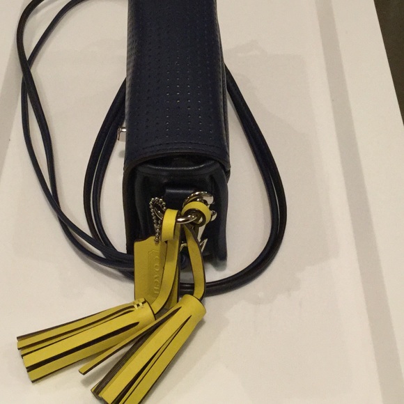 ⛔️NWOT COACH Legacy Penny - Picture 2 of 4