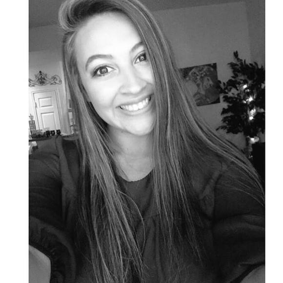 Meet your Posher, Mariah - Picture 1 of 1