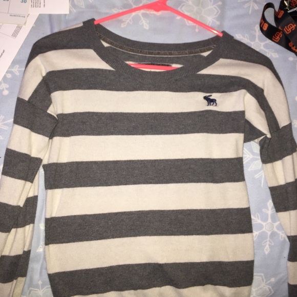 Xs Abercrombie long sleeve