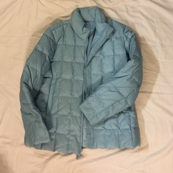 WORN ONCE Gap Light Blue puffer coat. Warm  & Cozy