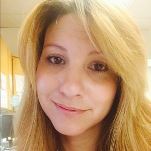 Meet your Posher, Robyn