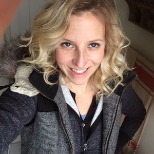 Meet your Posher, Lauren