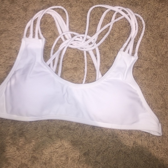 White strappy swim top! 😍