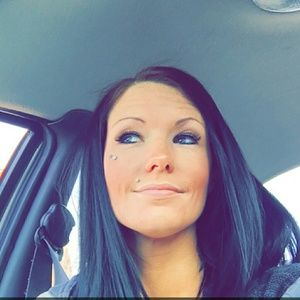 Meet your Posher, Kristin