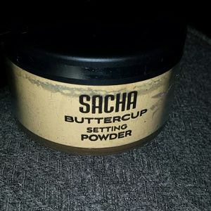 Sacha Buttercup setting powder