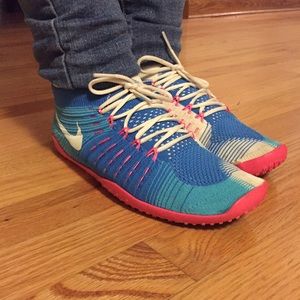 NIKE WMNS hyperfeel crossElite -SIZE 8.5