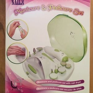 selling a manicure and pedicure set w/ nail dryer