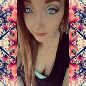 Meet your Posher, Nina