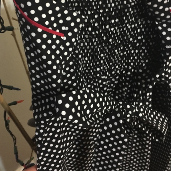BRAND NEW RETRO BLACK AND WHITE POLKA DOT DRESS - Picture 4 of 4
