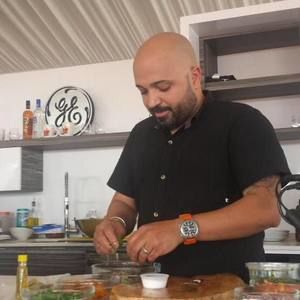 Meet your Posher, Raul