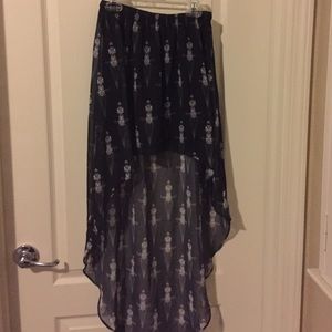 Black high low skirt