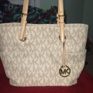 Michael Kors purse