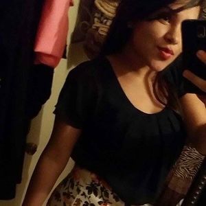 Meet your Posher, Adilene