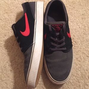 NWOT - Nike - Stefan Janoski