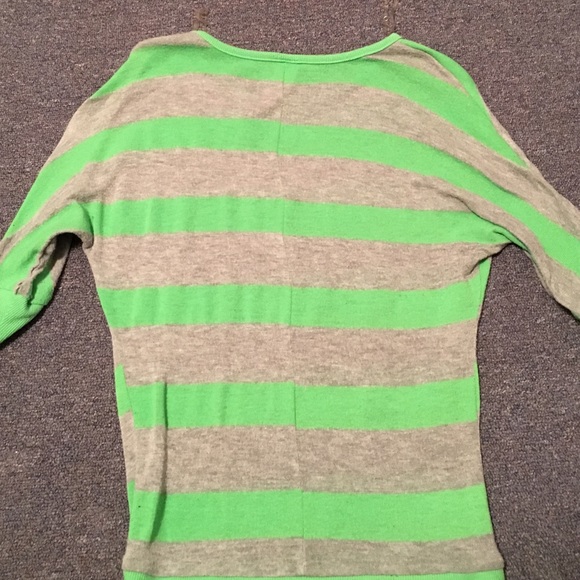 Old shirt - Picture 2 of 2