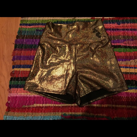 Gold elastic shorts on hold‼️