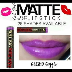 GIGGLE FLAT VELVET MATTE LIPSTICK
