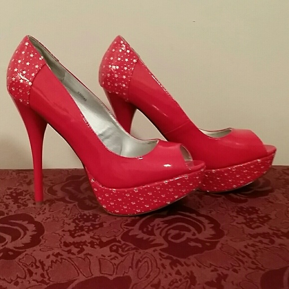 Red Pumps...