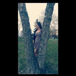 Meet your Posher, Noelle